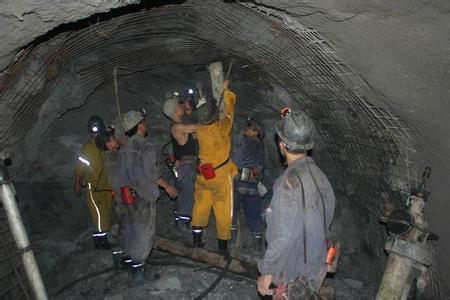 郴州工程爆破中的危险因素分析以及应对工程爆破危险的措施